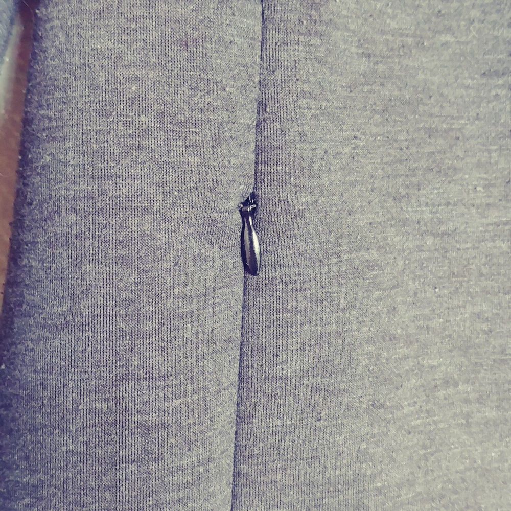 Sweater/Jacket - Picture 2 of 8